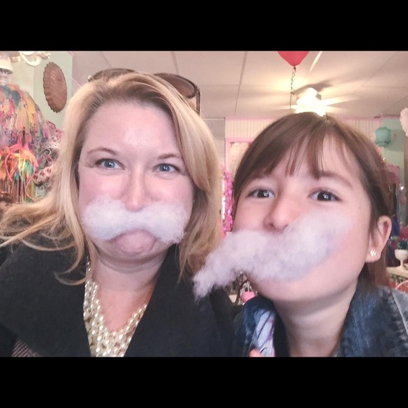 Meet the buyer/seller and her little diva! - Picture 6 of 8